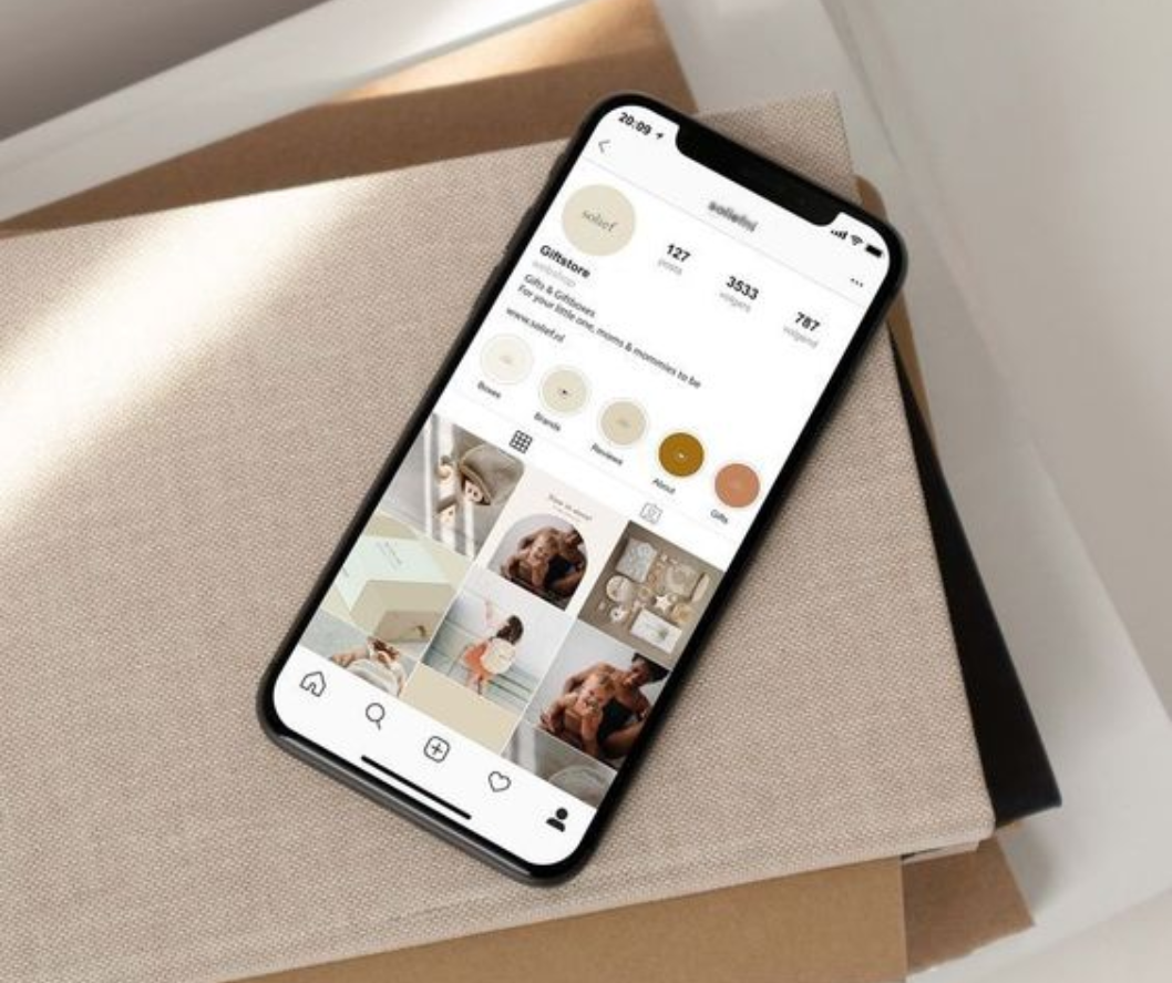 Illustration service community management